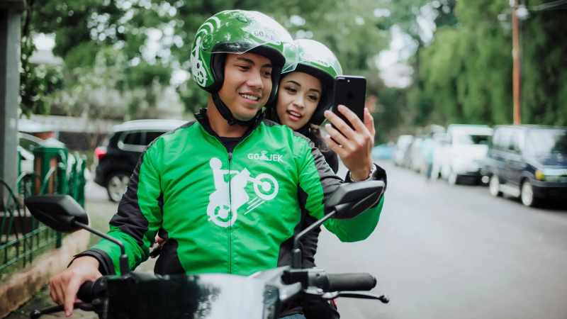 Как вызвать такси через Gojek